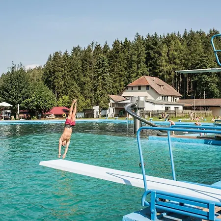 2 Bis 4 Personen Mit Infrarotsauna F2h9