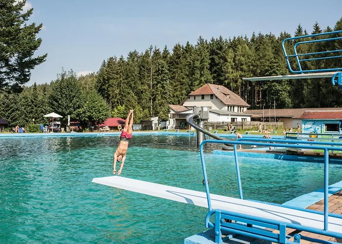 2 Bis 4 Personen Mit Infrarotsauna F2h9